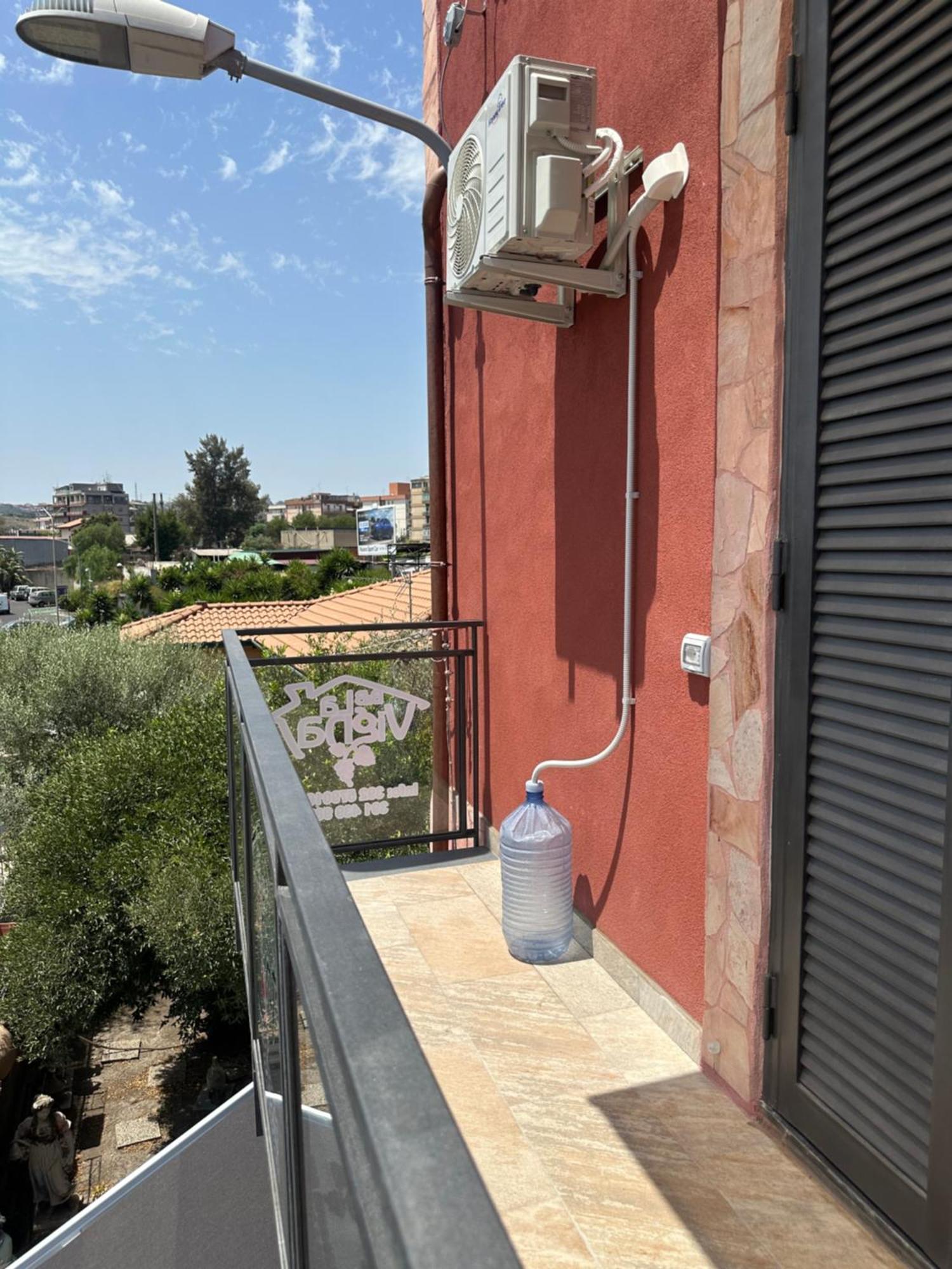 カターニア Casa La Vigna Bed & Breakfast エクステリア 写真